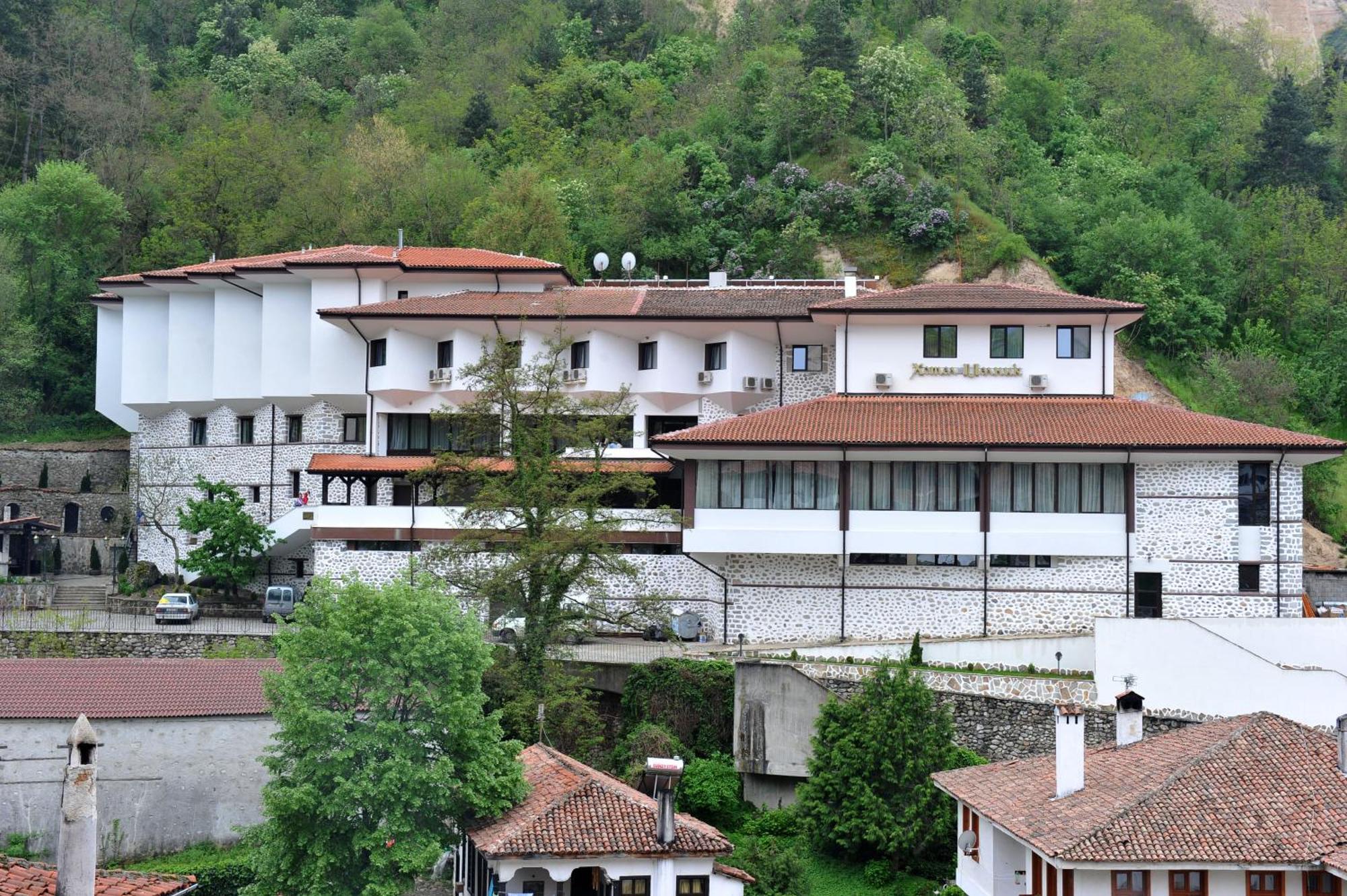 Hotel Melnik Экстерьер фото